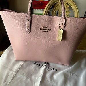 Beautiful pink large coach tote